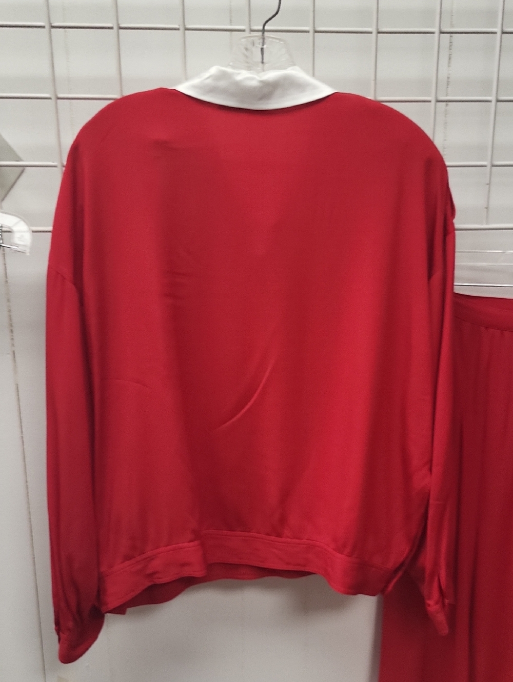 VTG. NWT 1970's Albert Nipon Red EXECUTIVE Top with MATCHING SKIRT, SIZE 16 - Picture 8 of 10